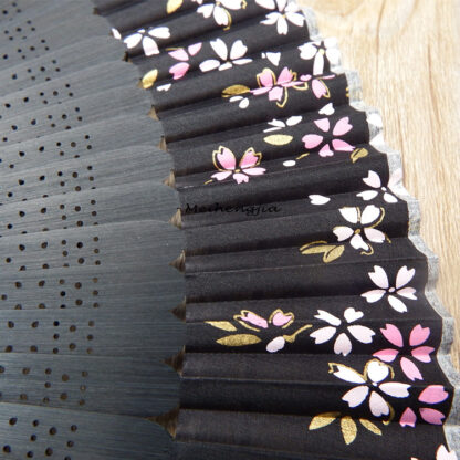 Elegant Carved Black Bamboo Folding Fan – Hand-Painted Chinese Traditional Style - Image 5