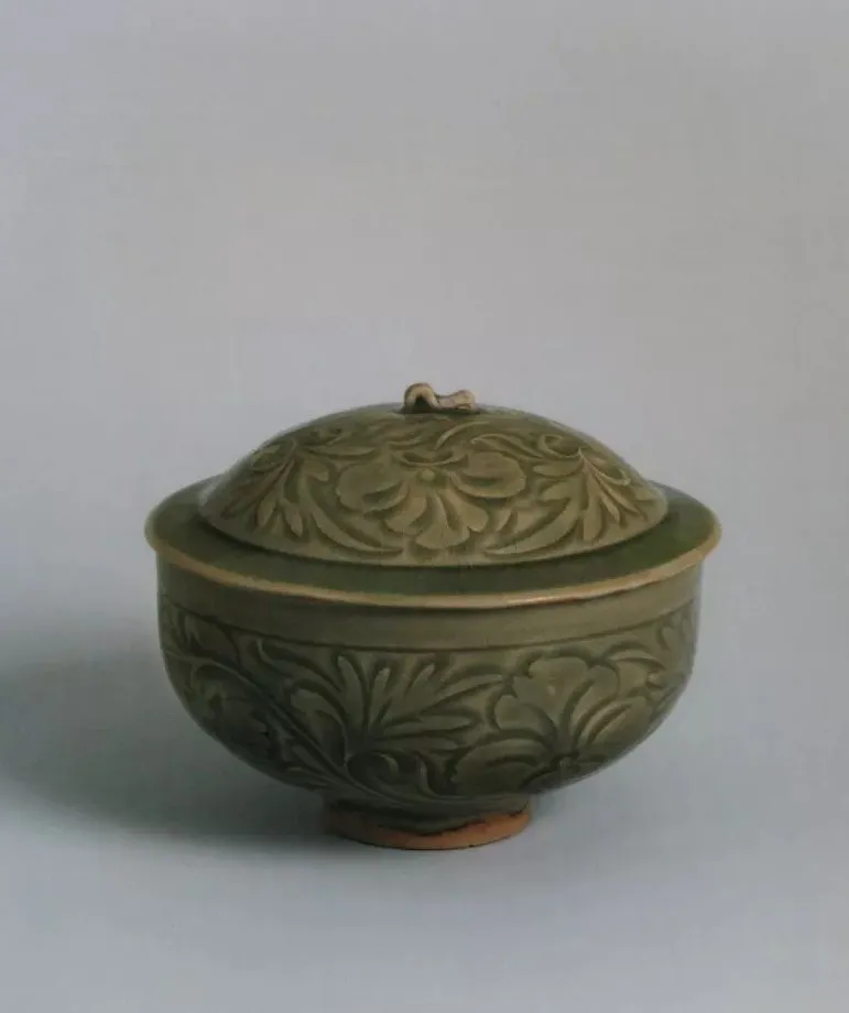 Celadon covered bowl